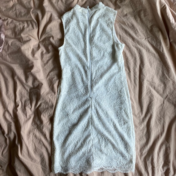 LACE BODYCON DRESS - Picture 4 of 4